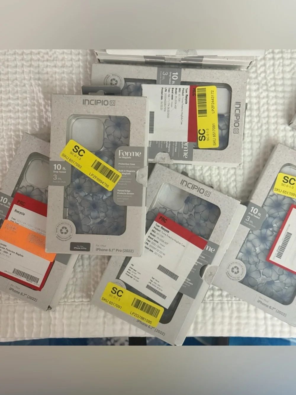 LOT OF 25 NEW INCIPIO PHONE CASES FOR IPHONE 14, 14 Pro and 14 plus OPEN BOX
